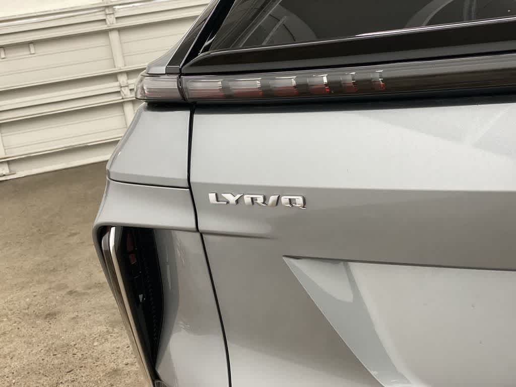 Thumbnail: 2025 Cadillac Lyriq - 10