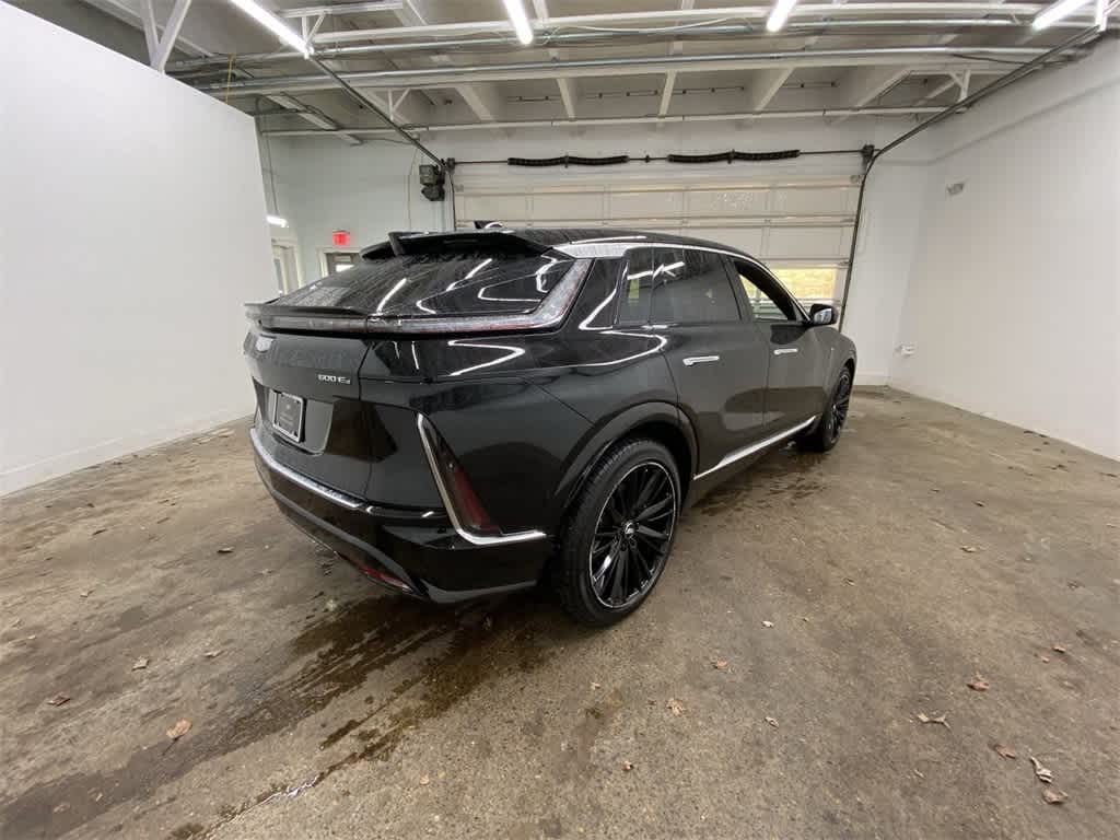 Thumbnail: 2025 Cadillac Lyriq - 6