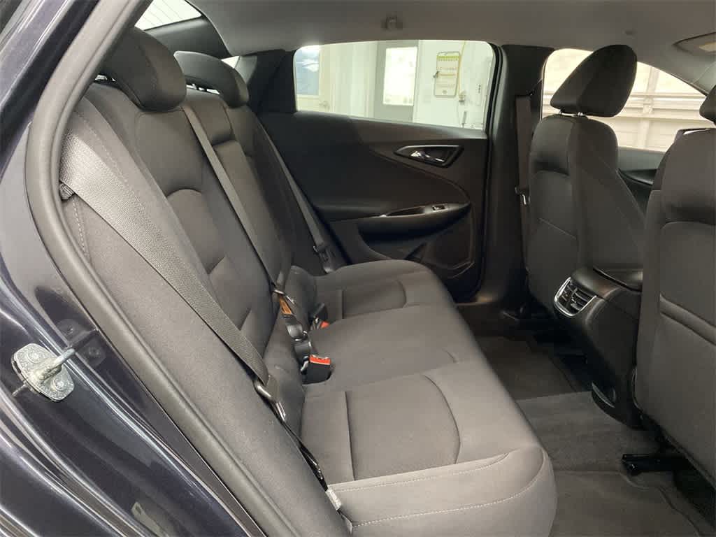 Thumbnail: 2023 Chevrolet Malibu - 17