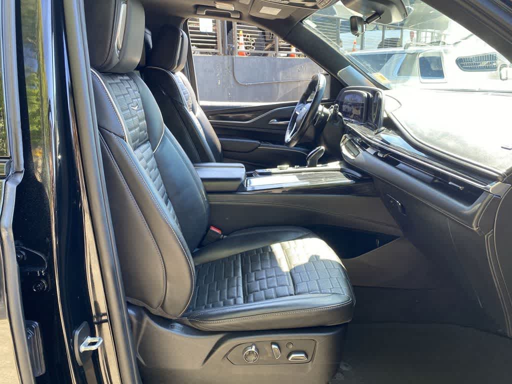 Thumbnail: 2024 Cadillac Escalade - 19