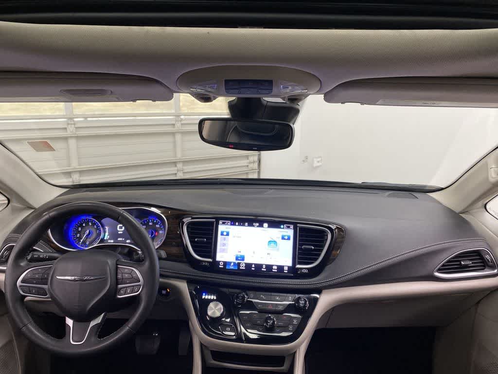 Thumbnail: 2023 Chrysler Pacifica - 13