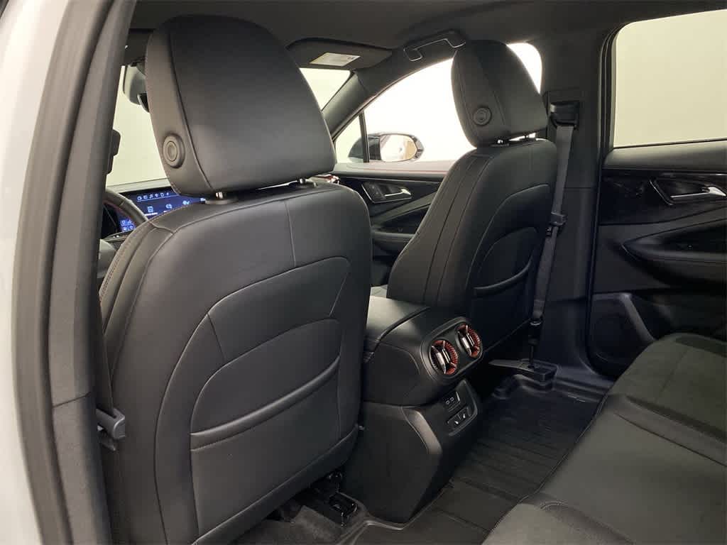 Thumbnail: 2024 Chevrolet Blazer EV - 17