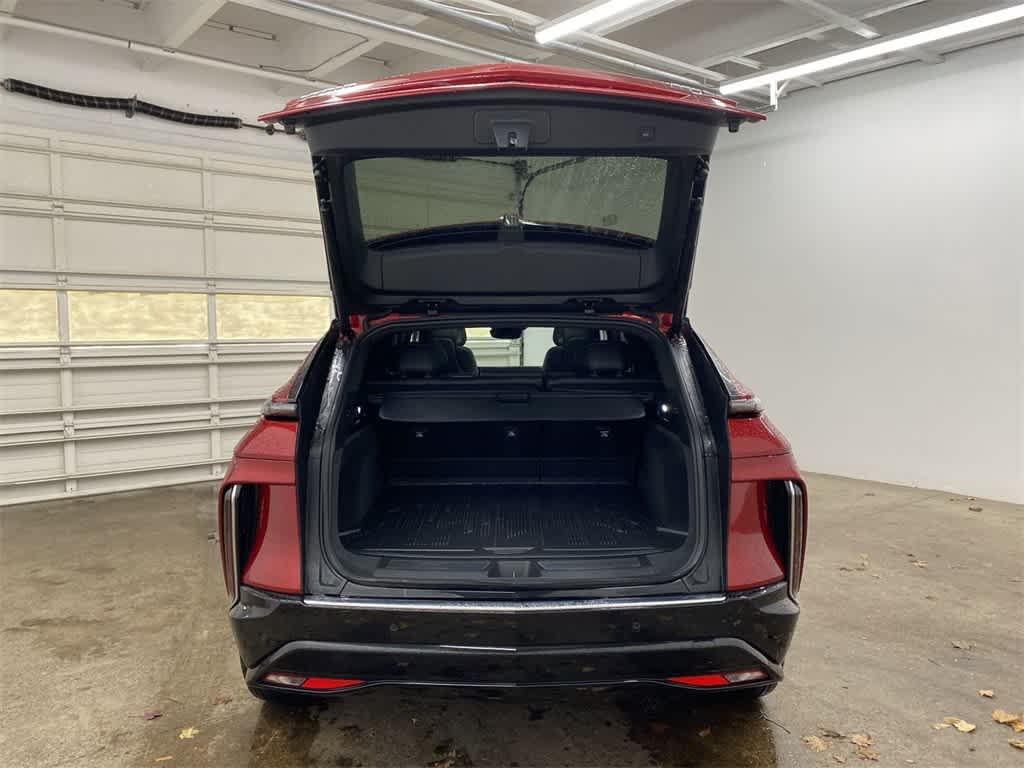 Thumbnail: 2025 Cadillac Lyriq - 29