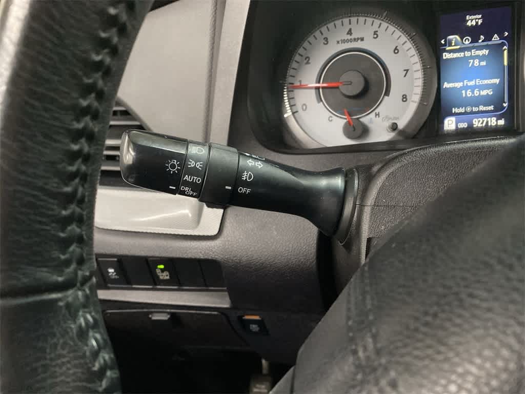 Thumbnail: 2016 Toyota Sienna - 23