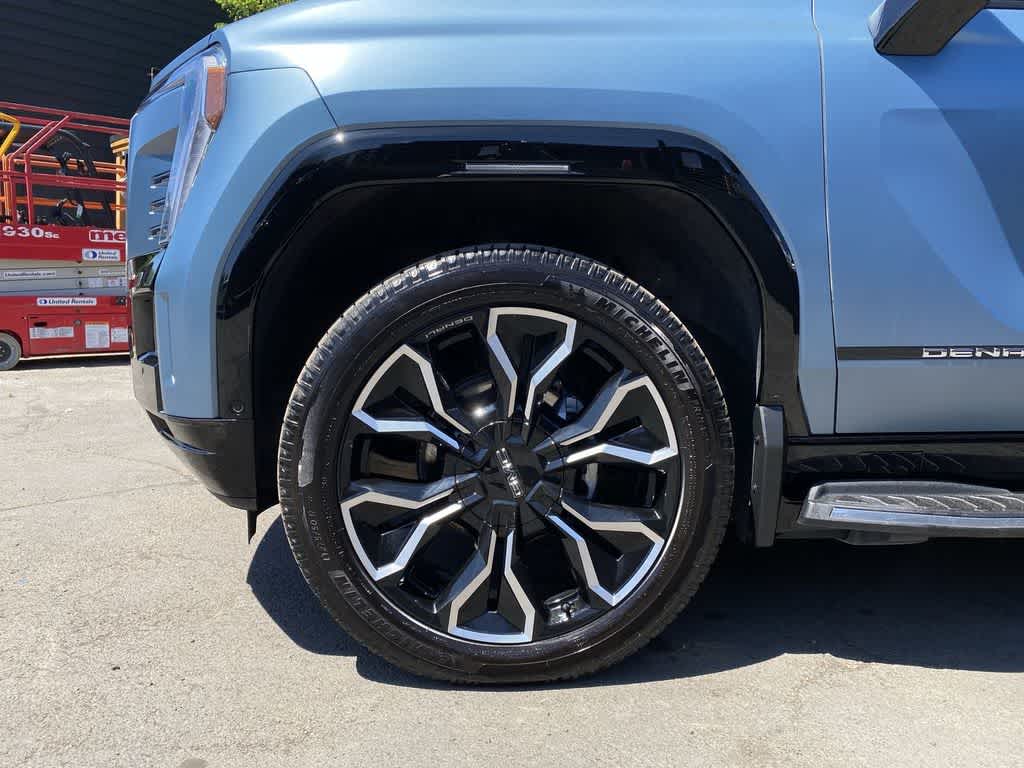 Thumbnail: 2025 GMC Sierra EV - 11