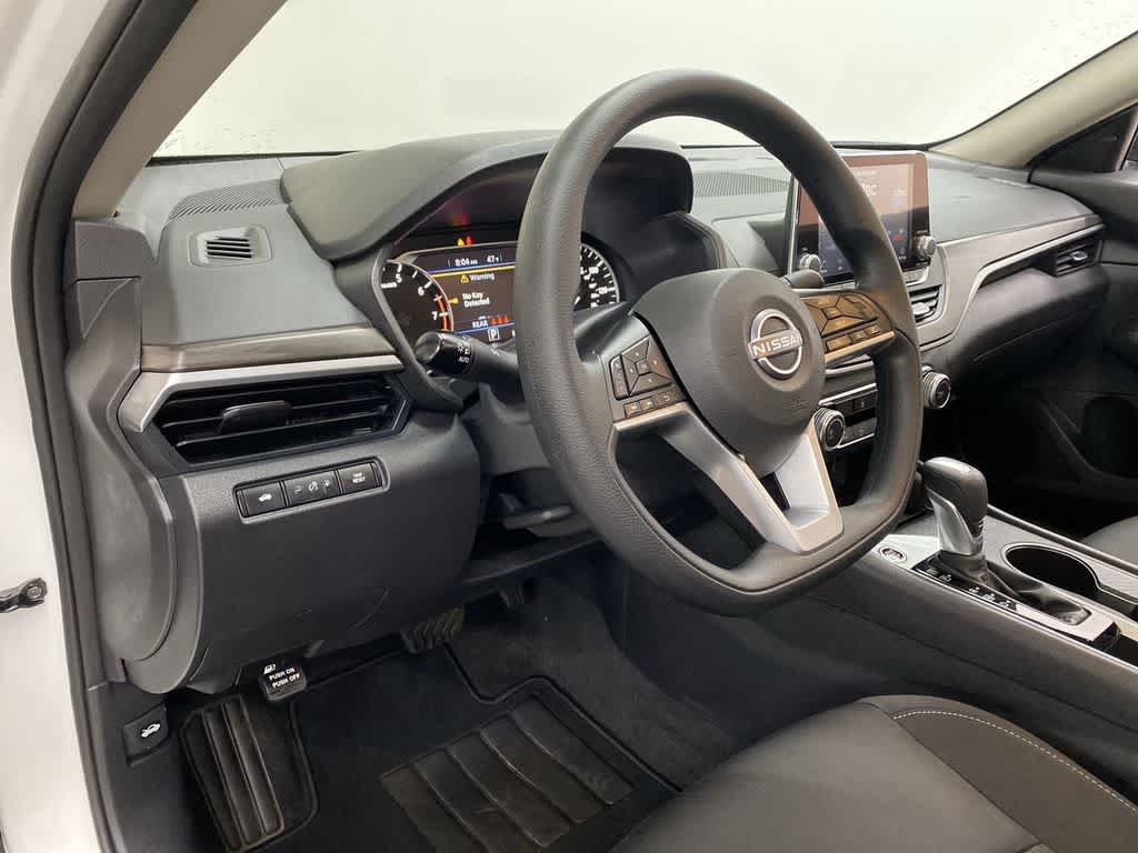 Thumbnail: 2025 Nissan Altima - 2