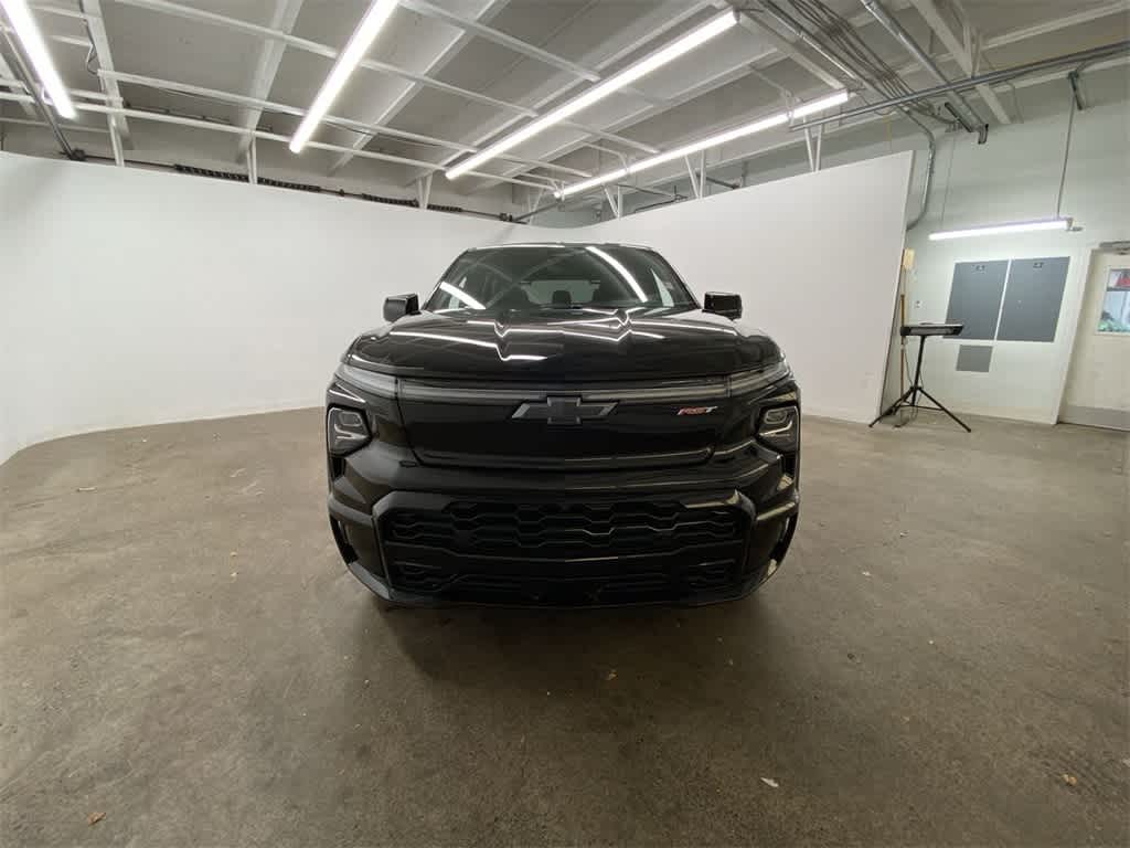 Thumbnail: 2024 Chevrolet Silverado EV - 9