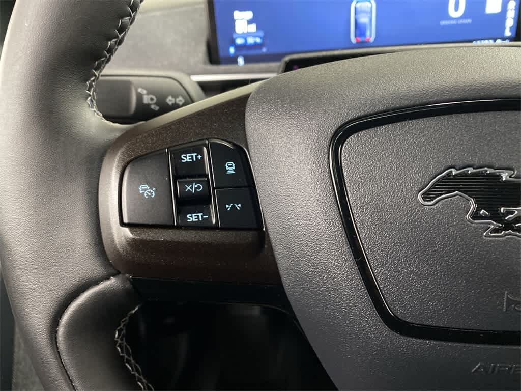 Thumbnail: 2022 Ford Mustang Mach-E - 21