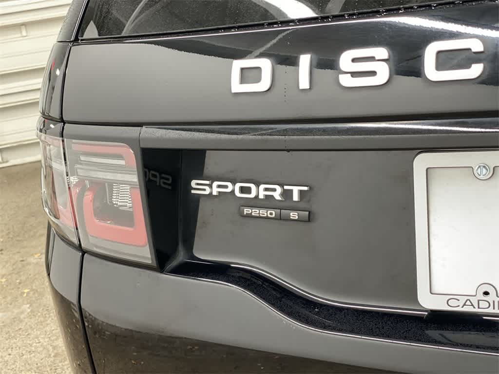 Thumbnail: 2020 Land Rover Discovery Sport - 11