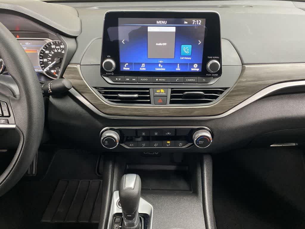 Thumbnail: 2025 Nissan Altima - 24