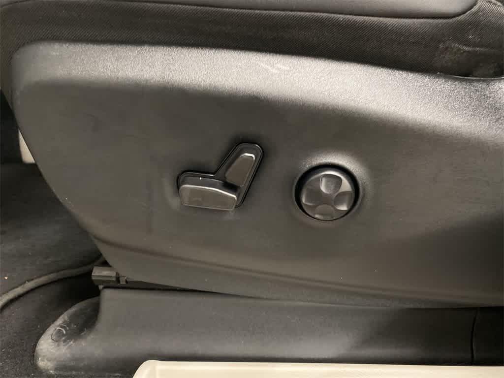 Thumbnail: 2024 Chrysler Pacifica - 14