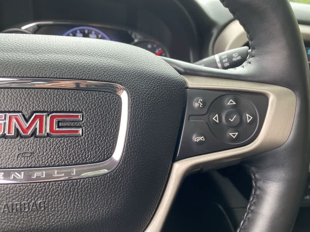 Thumbnail: 2018 GMC Acadia - 21