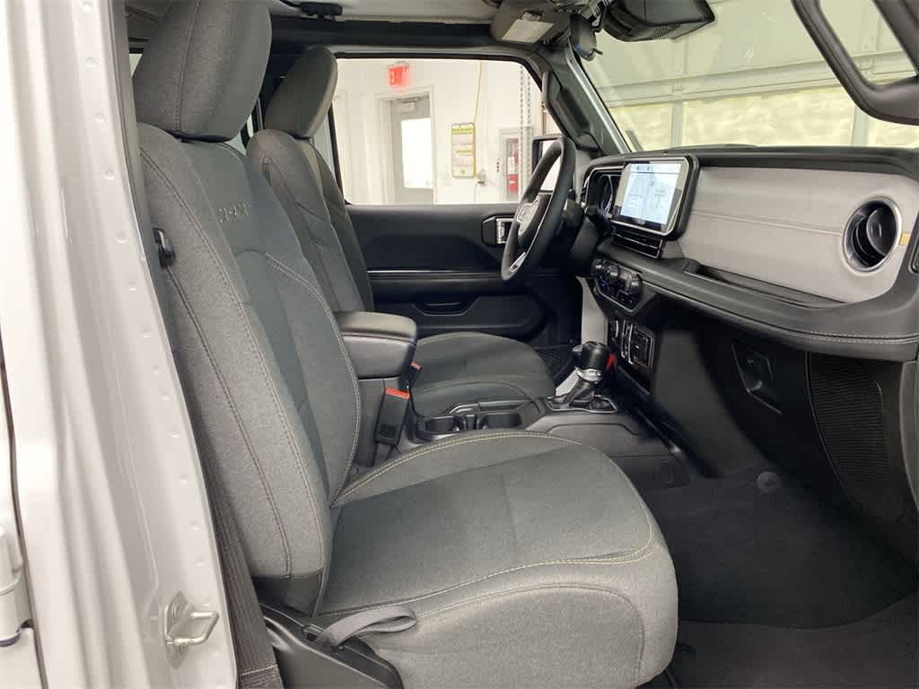 Thumbnail: 2024 Jeep Wrangler - 19