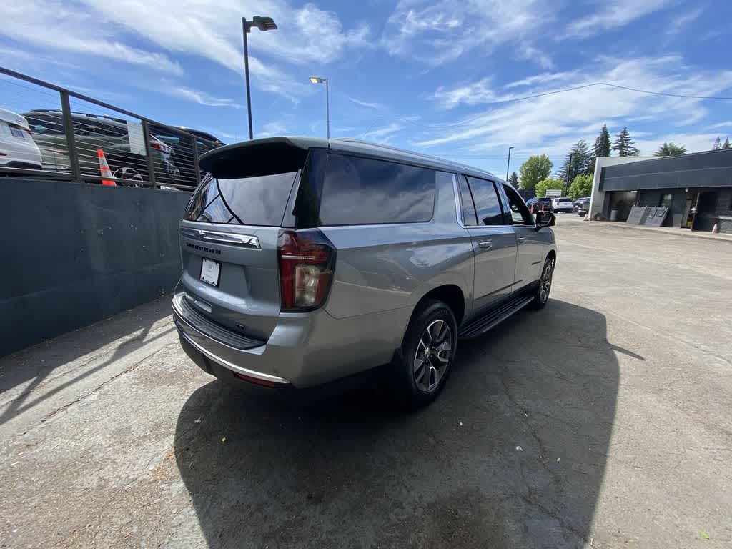 Thumbnail: 2024 Chevrolet Suburban - 6