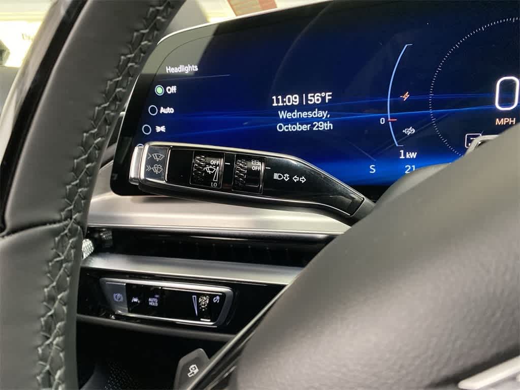 Thumbnail: 2025 Cadillac Lyriq - 23