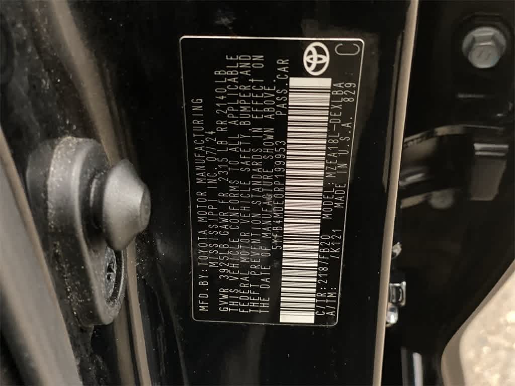 Thumbnail: 2024 Toyota Corolla - 32