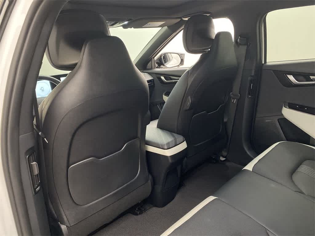 Thumbnail: 2023 Kia EV6 - 16