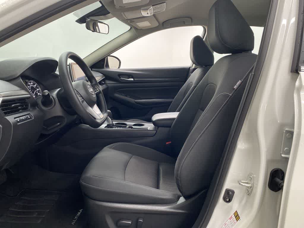 Thumbnail: 2025 Nissan Altima - 13