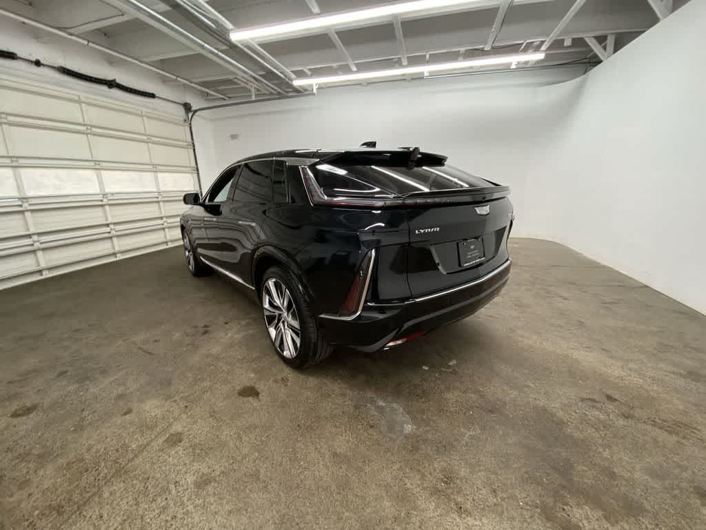 Thumbnail: 2024 Cadillac Lyriq - 4