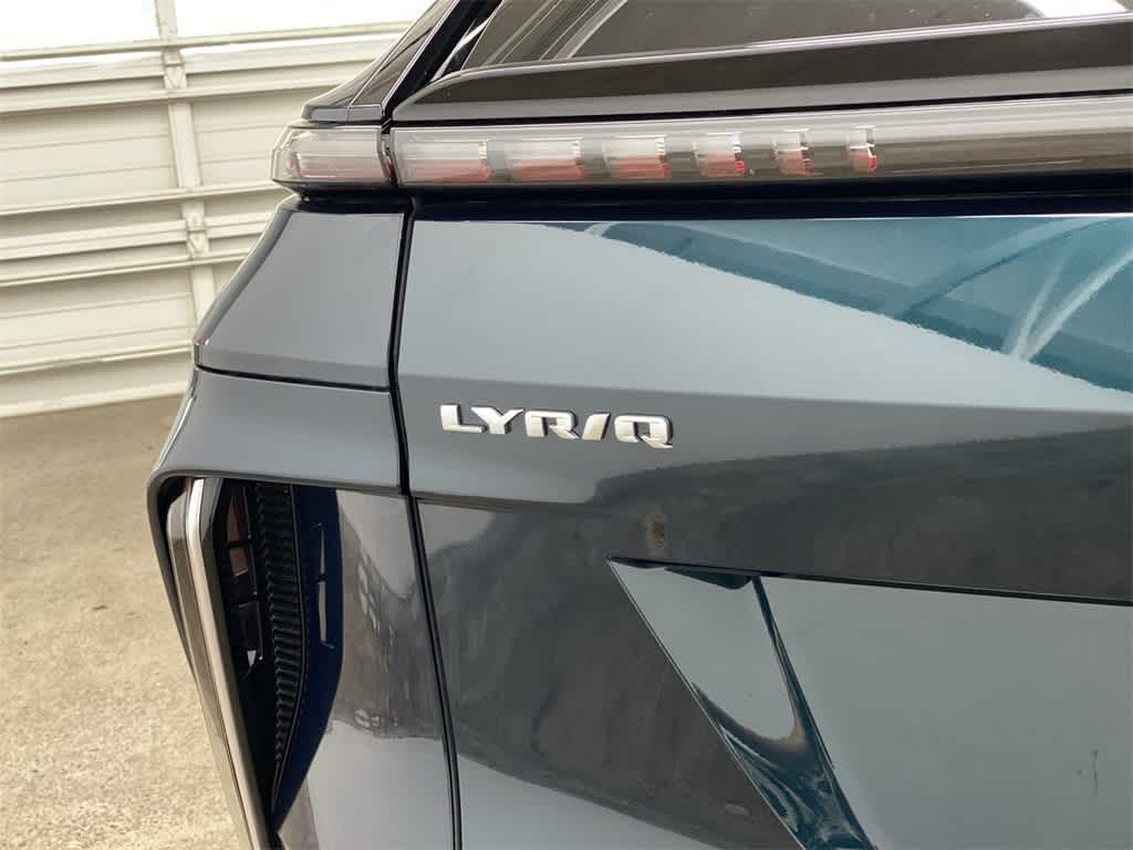Thumbnail: 2024 Cadillac Lyriq - 10