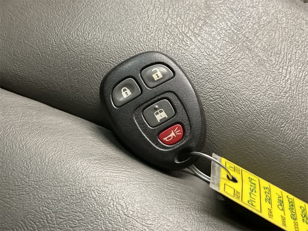 2023 Chevrolet Express 2500 28
