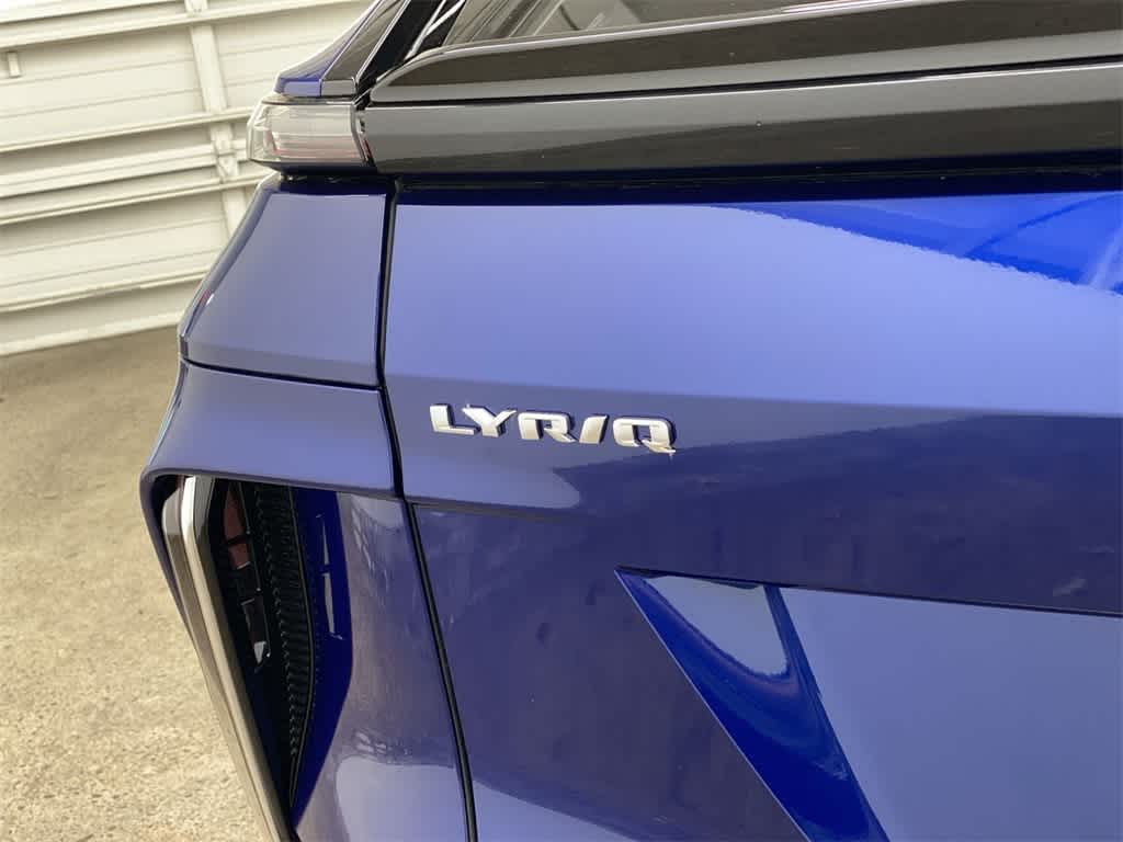 Thumbnail: 2024 Cadillac Lyriq - 10
