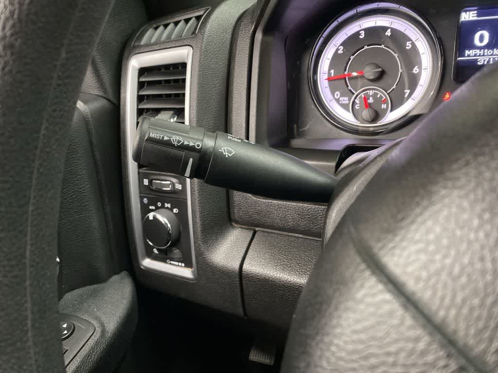 Thumbnail: 2024 RAM 1500 Classic - 22