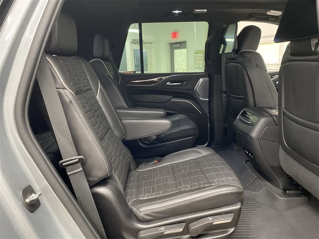 Thumbnail: 2024 Cadillac Escalade - 18