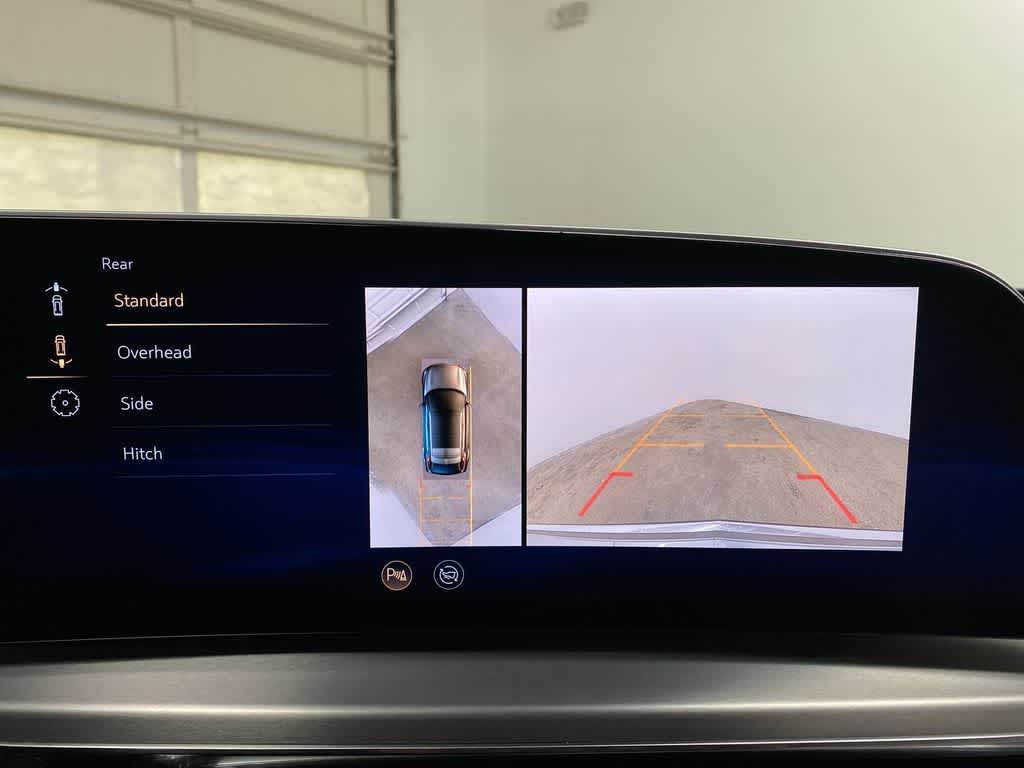 Thumbnail: 2024 Cadillac Lyriq - 26