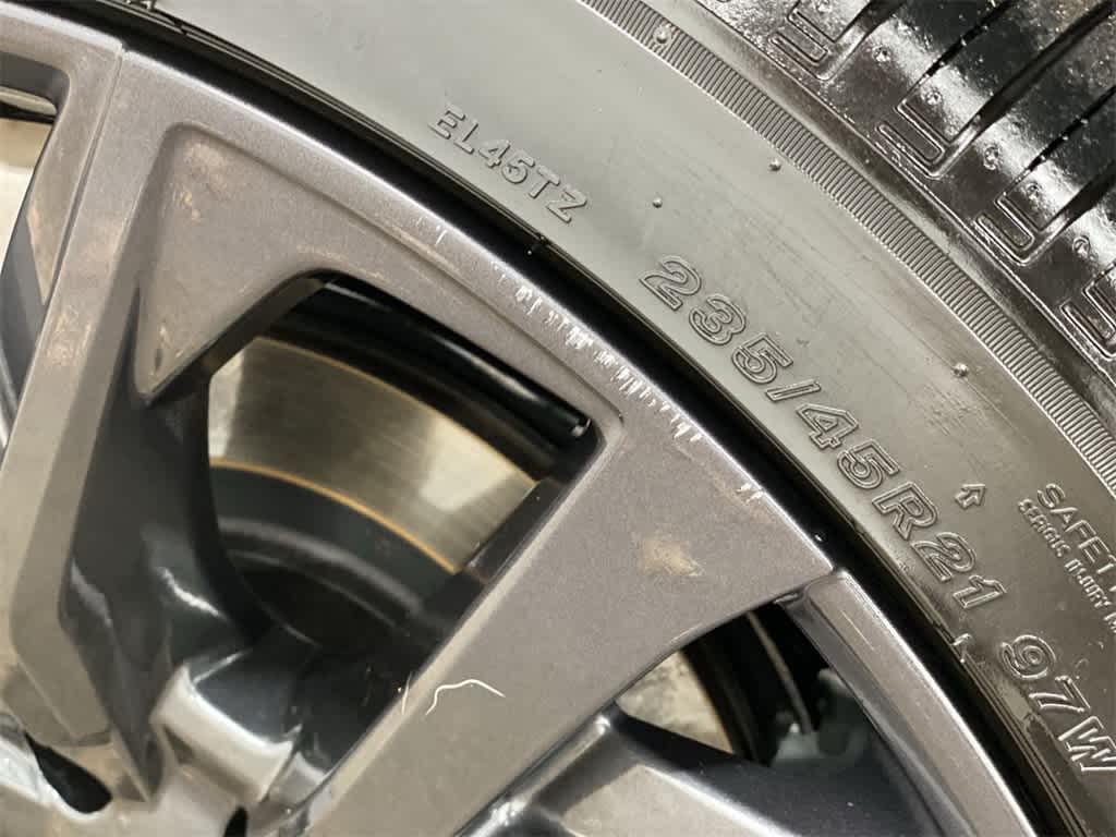 Thumbnail: 2025 Toyota Crown Signia - 32