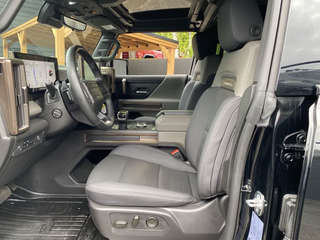 Thumbnail: 2025 GMC Hummer EV - 13