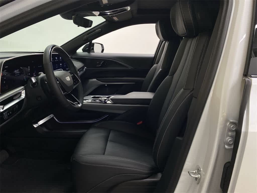 Thumbnail: 2025 Cadillac Lyriq - 14