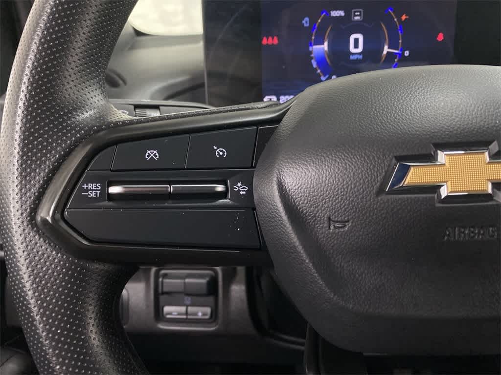 Thumbnail: 2024 Chevrolet Silverado EV - 20