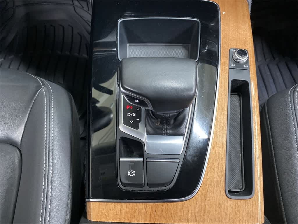 Thumbnail: 2021 Audi Q5 - 26