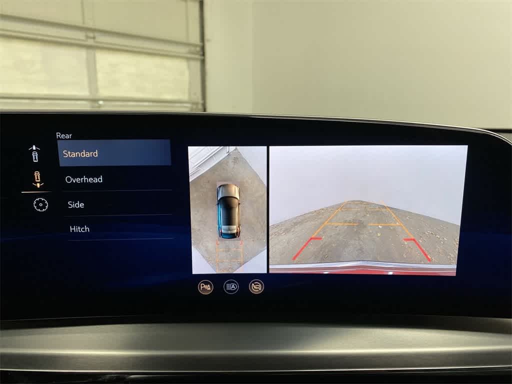 Thumbnail: 2025 Cadillac Lyriq - 25