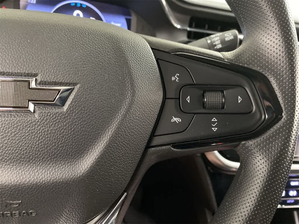 Thumbnail: 2023 Chevrolet Bolt EUV - 22