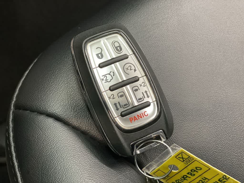 Thumbnail: 2024 Chrysler Pacifica - 27