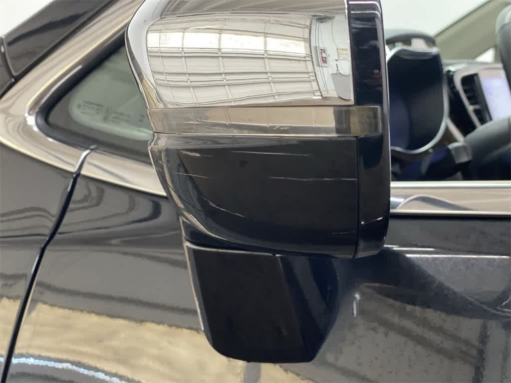 Thumbnail: 2023 Chrysler Pacifica - 31