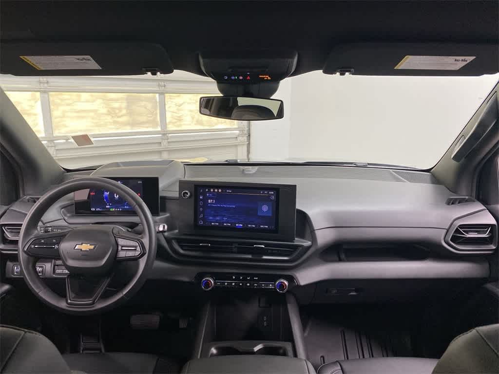 Thumbnail: 2024 Chevrolet Silverado EV - 13