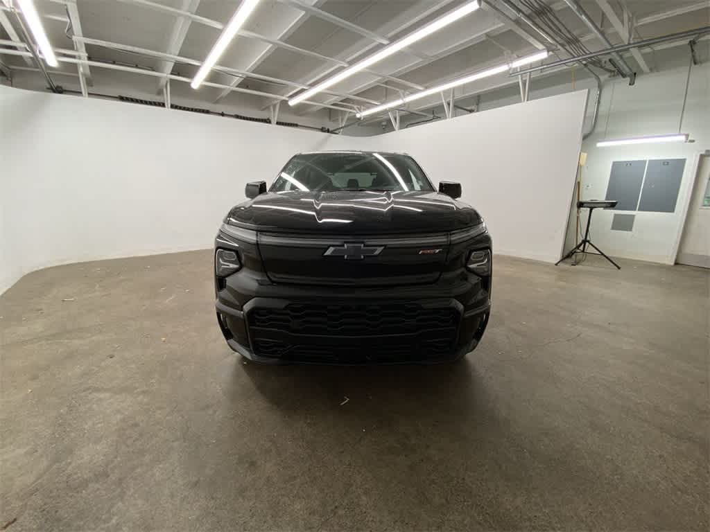 Thumbnail: 2024 Chevrolet Silverado EV - 9