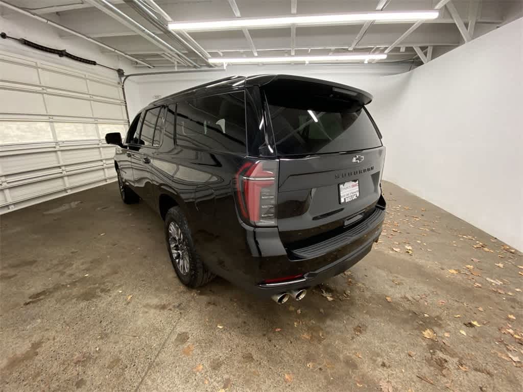 Thumbnail: 2025 Chevrolet Suburban - 4