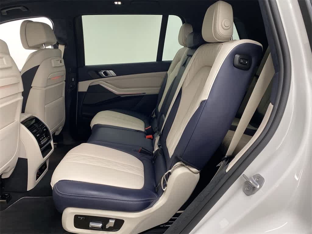 Thumbnail: 2020 BMW X7 - 18