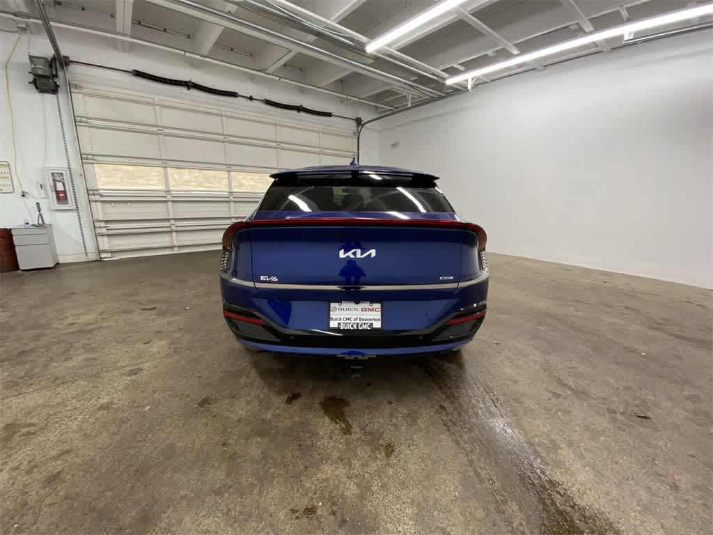 Thumbnail: 2022 Kia EV6 - 5