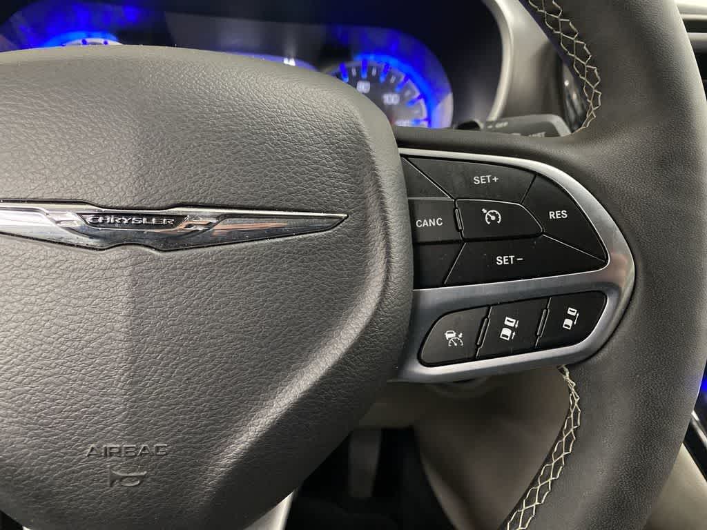 Thumbnail: 2024 Chrysler Pacifica - 21