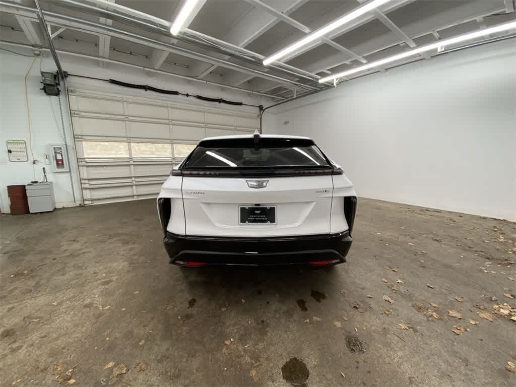 Thumbnail: 2024 Cadillac Lyriq - 5