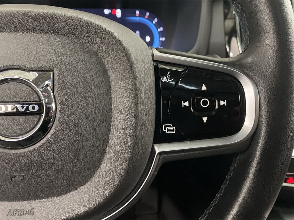 Thumbnail: 2024 Volvo S60 - 22