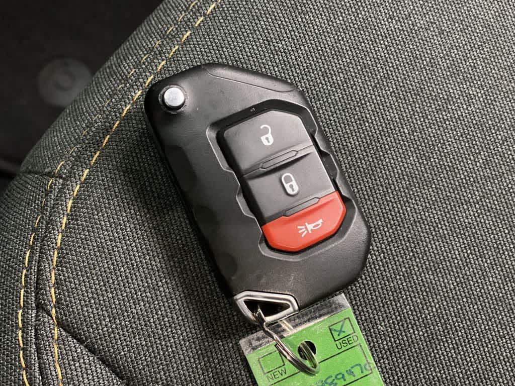 Thumbnail: 2025 Jeep Wrangler - 28