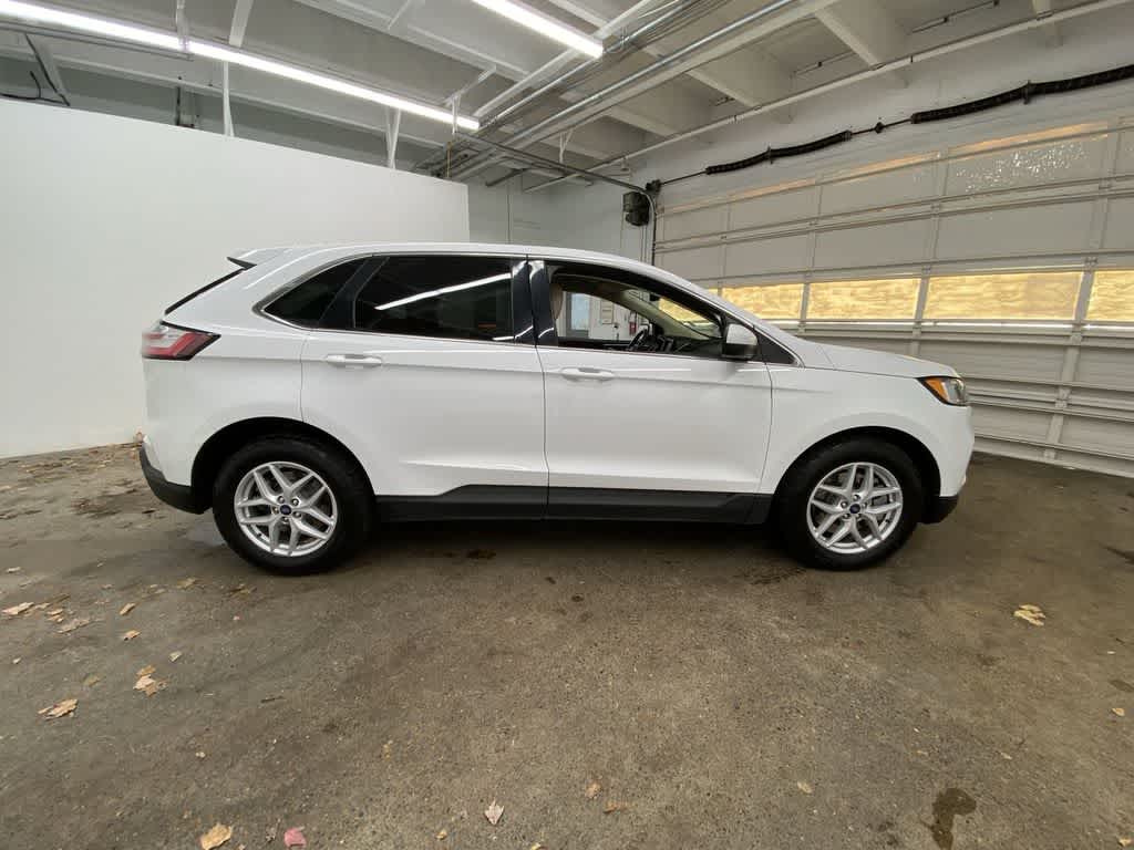 Thumbnail: 2021 Ford Edge - 7