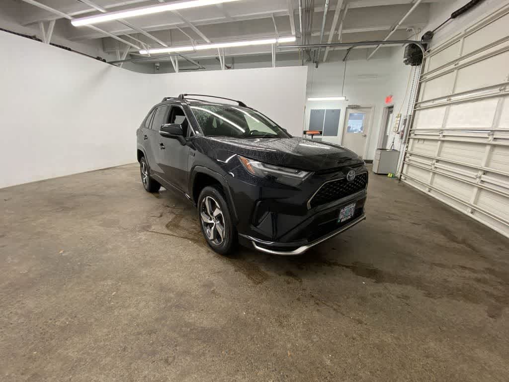 Thumbnail: 2023 Toyota RAV4 - 8