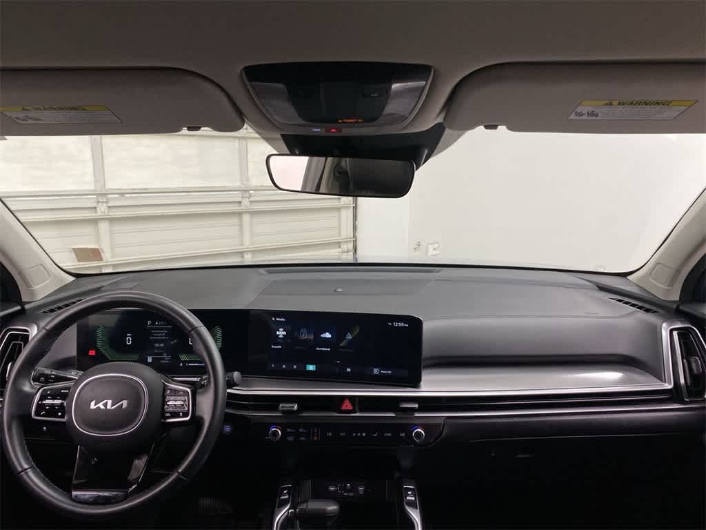 Thumbnail: 2025 Kia Sorento - 13